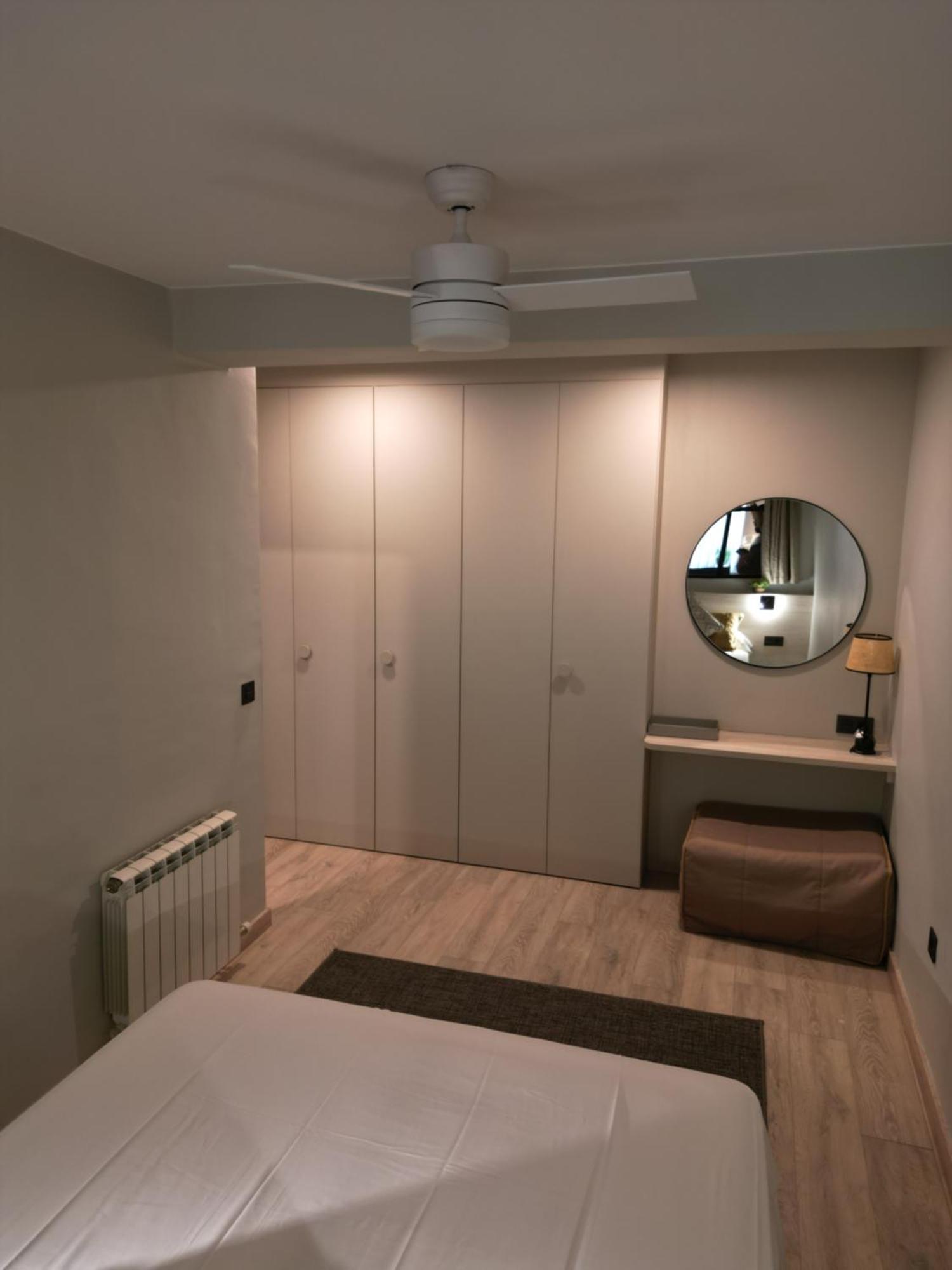 Apartaments Turistics Cardona III Экстерьер фото